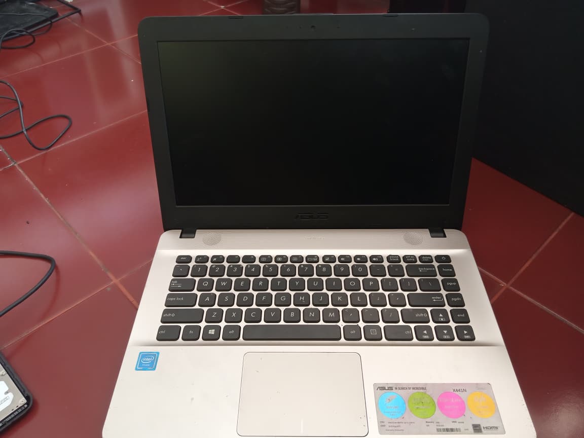 Asus X411N